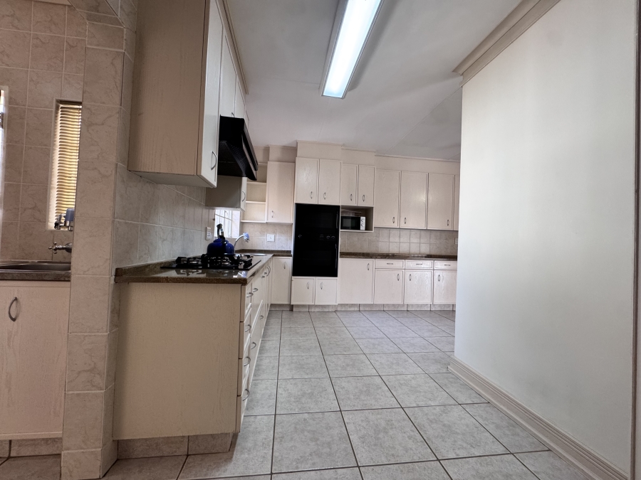 4 Bedroom Property for Sale in Wilkoppies North West